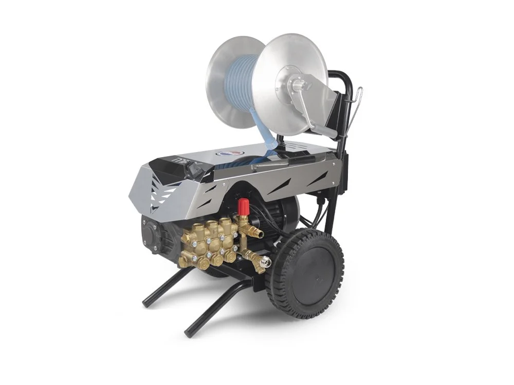 MAX - PROFESSIONAL COLD WATER HIGH PRESSURE CLEANERS