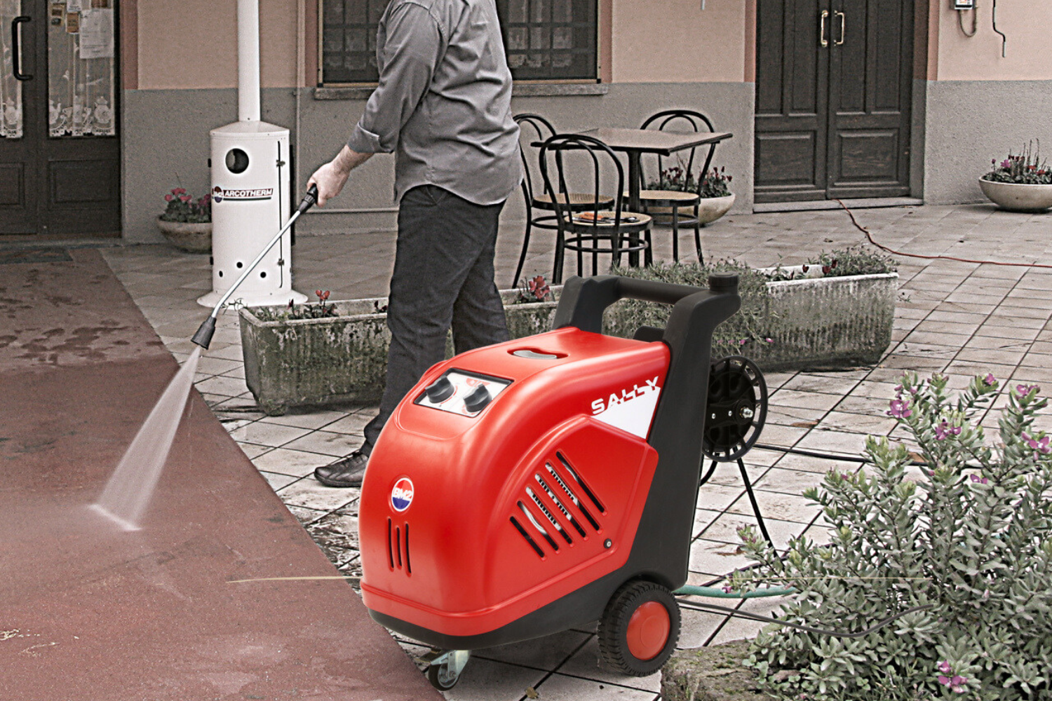 PROFESSIONAL HOT WATER HIGH PRESSURE CLEANERS: THE SALLY MODEL BY BIEMMEDUE