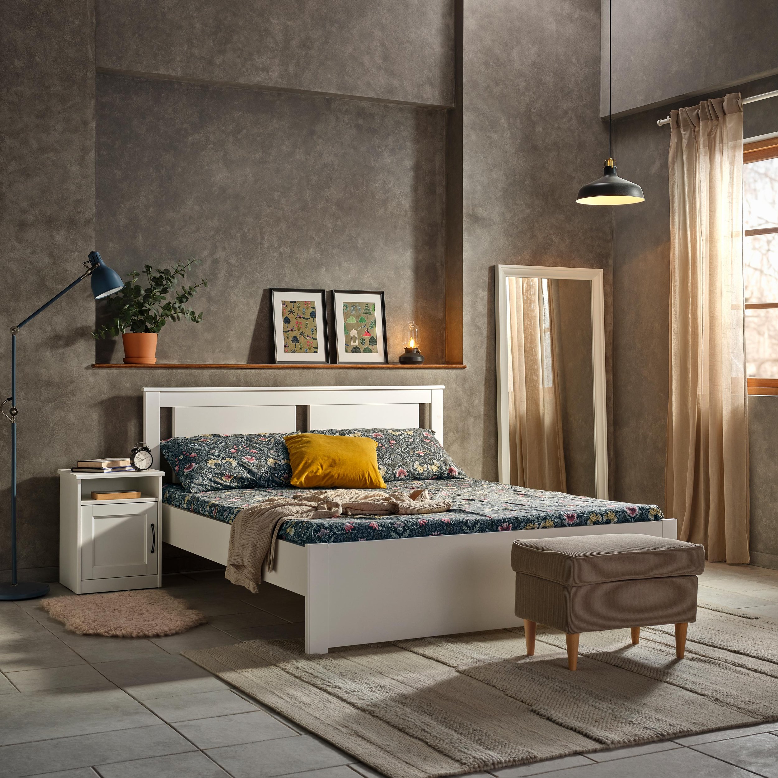 Shot-3---Bedroom-(with-mirror)--copy.jpg