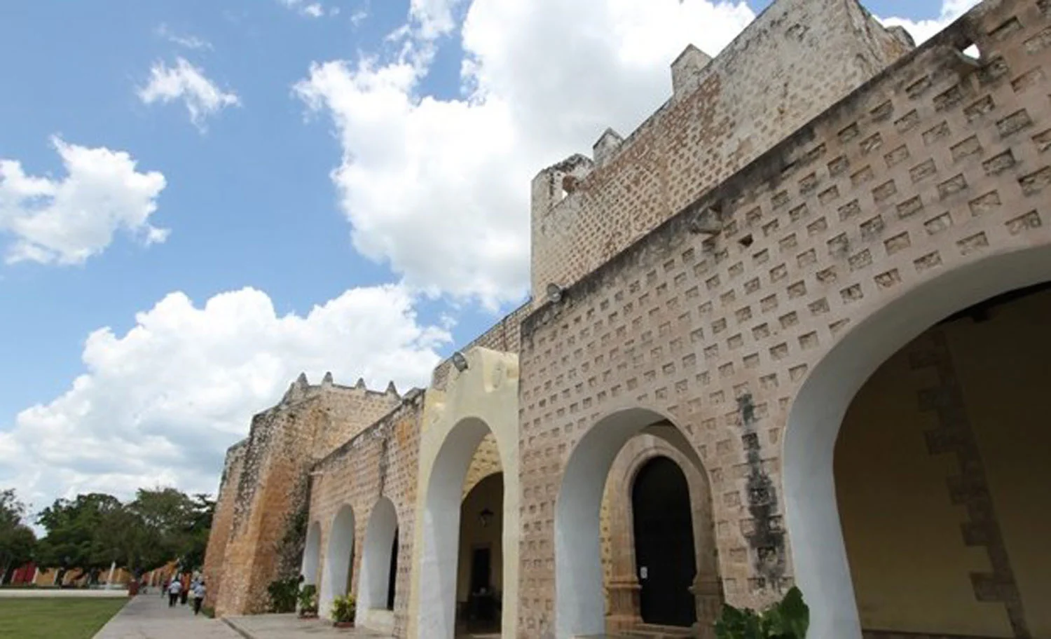 Hammocks_and_Ruins_Blog_Riviera_Maya_Mexico_Travel_Discover_Explore_Yucatan_Towns_Valladolid_23.jpg