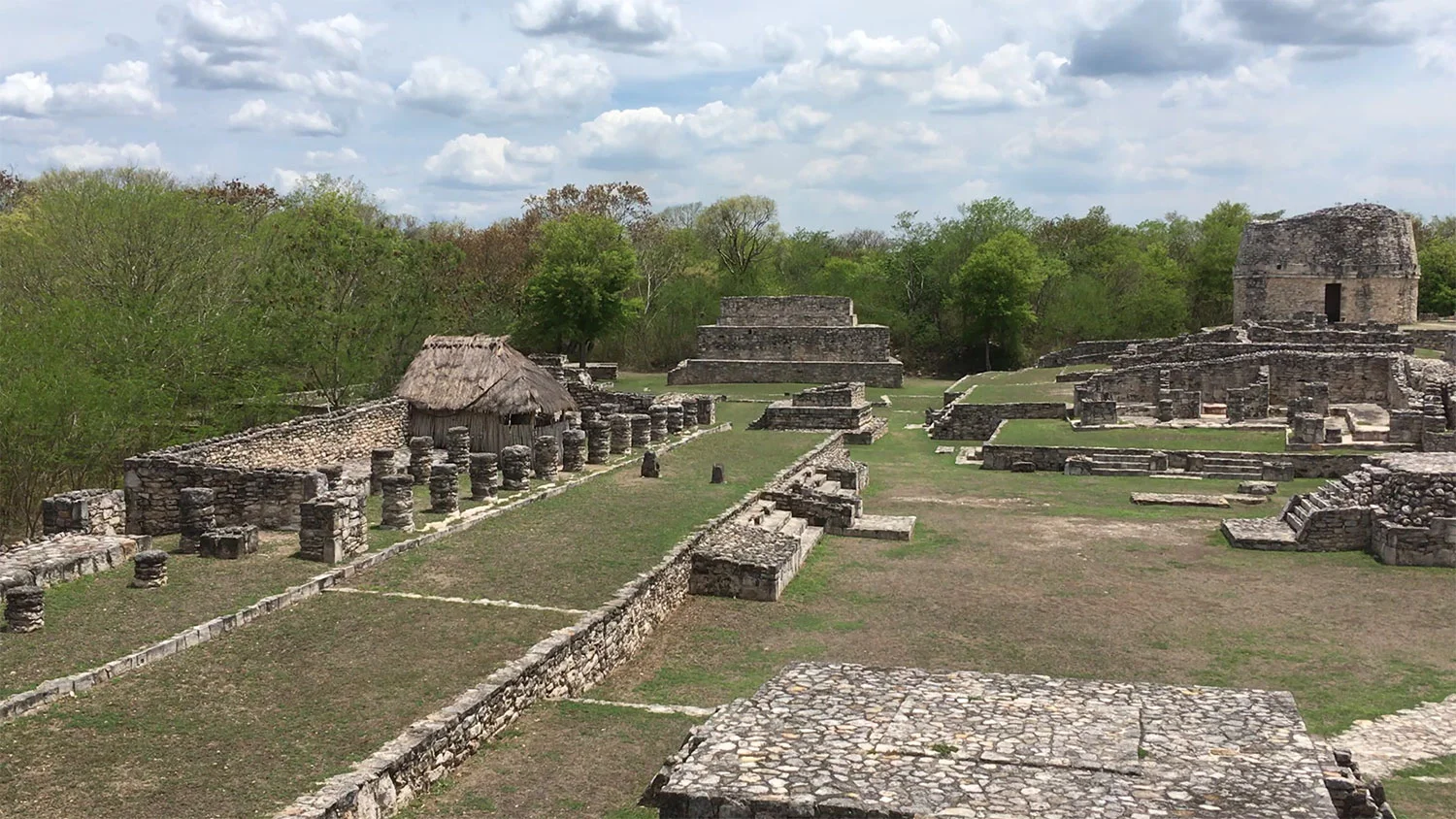 There are many modern day jungle paths between the ruin groups.