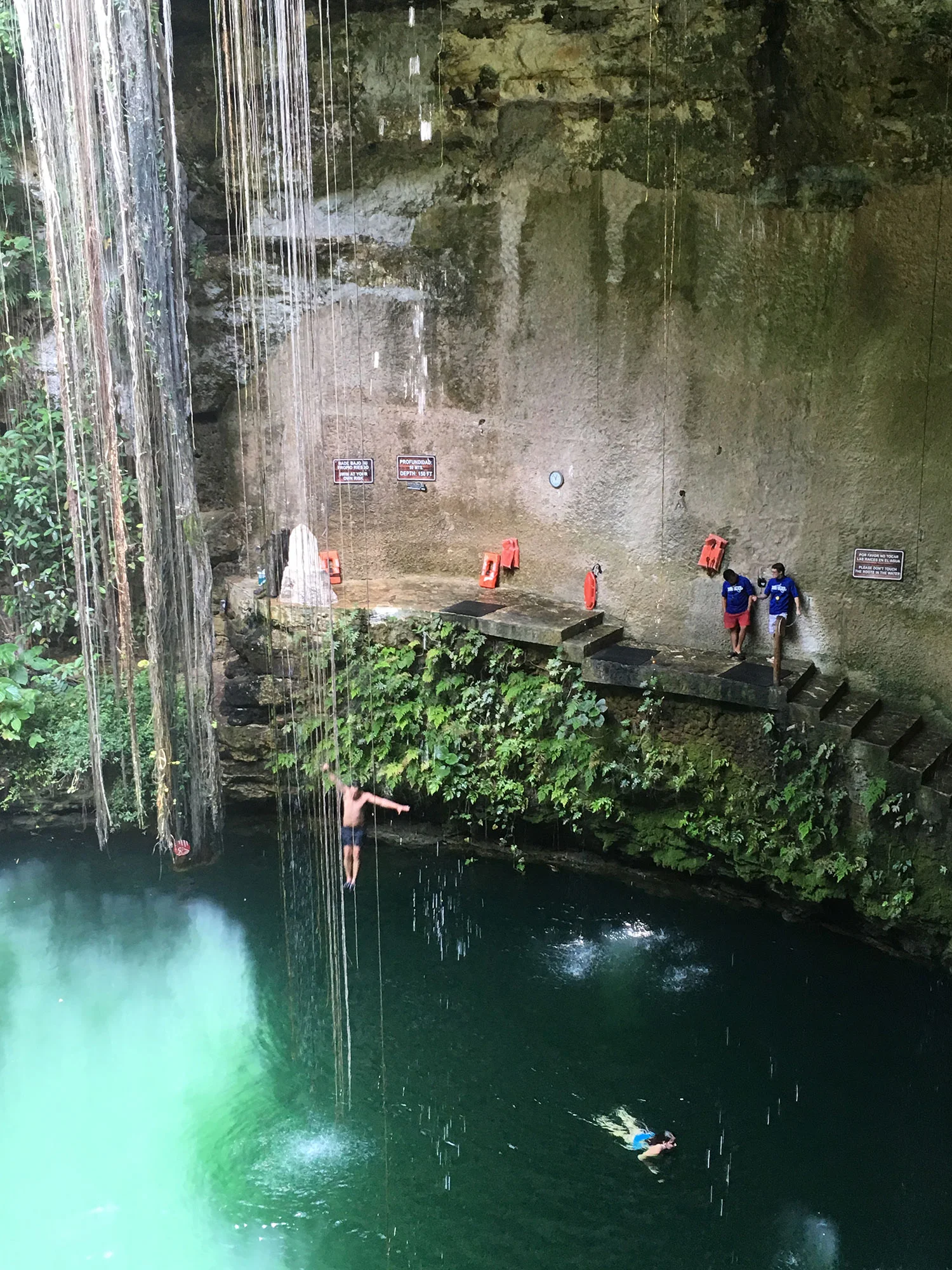 Hammocks_and_Ruins_What_to_Do_Mexico_Mayan_pyramid_cenote_Ik_Kil_35.jpg