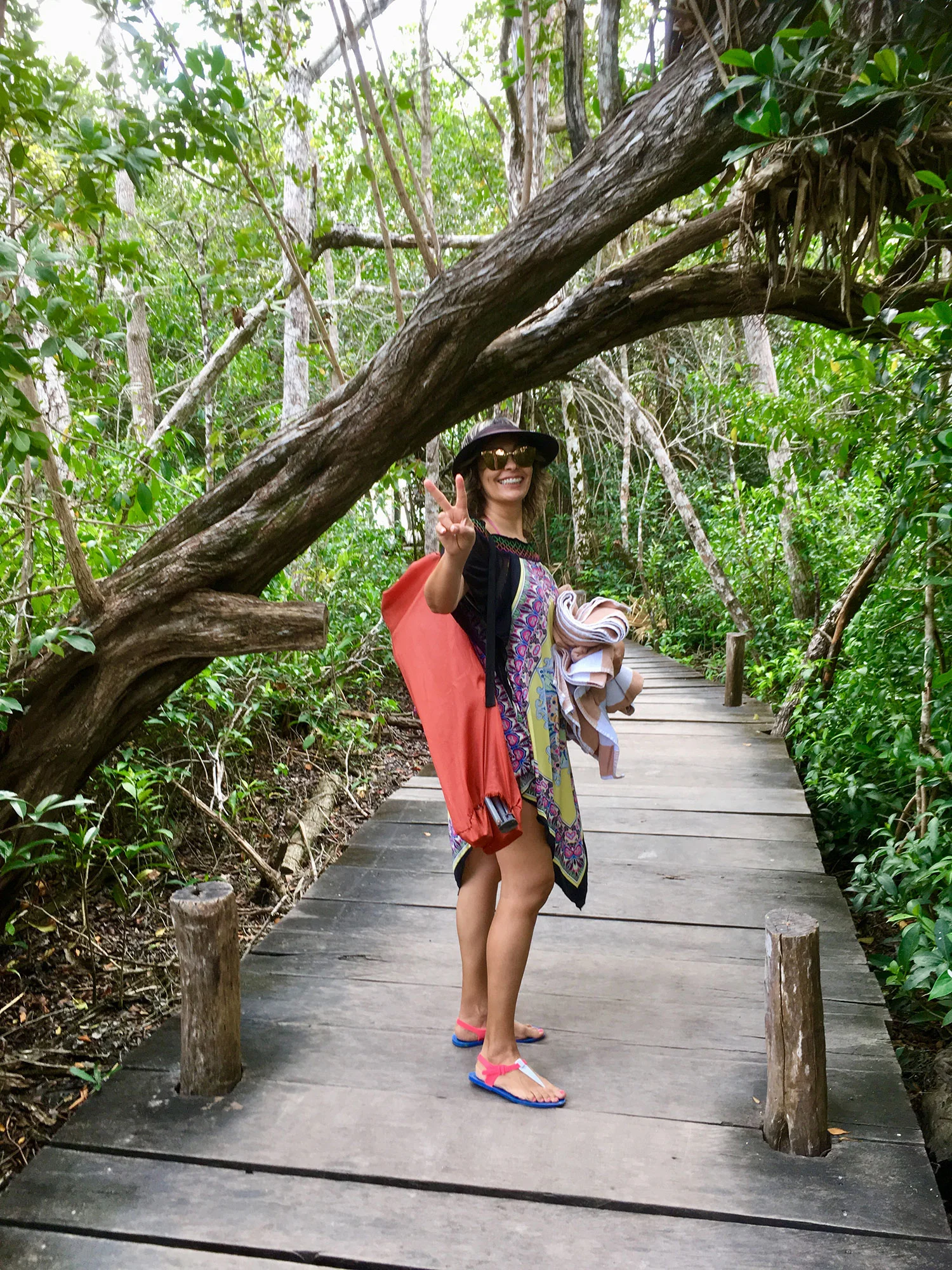 Hammocks_and_Ruins_What_to_Do_Yucatan_lake_Kaan_Luum_7.jpg