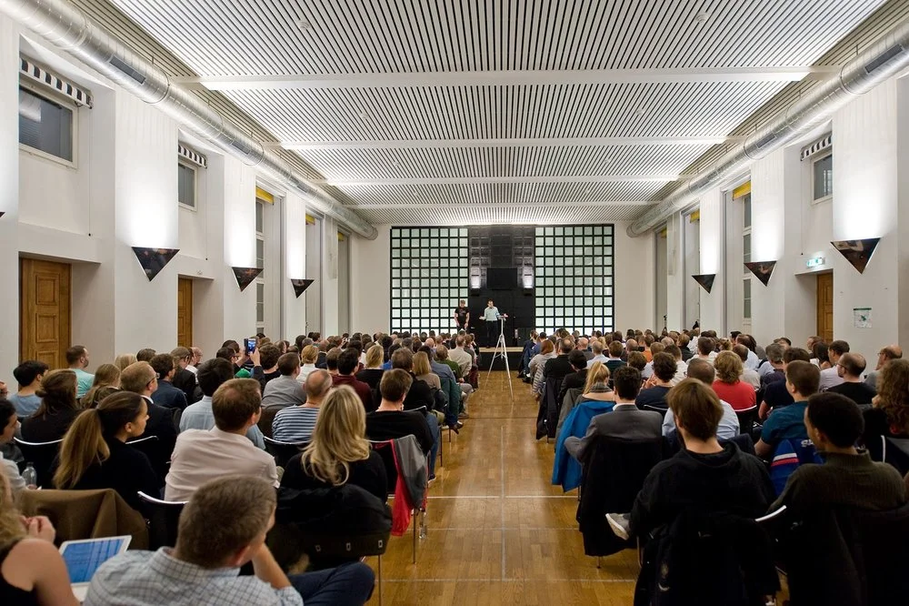 Technologist, serial entrepreneur and author Andreas M. Antonopoulos speaking in Zürich.