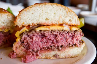 kitchenlogs-rare-hamburger-burger.jpg