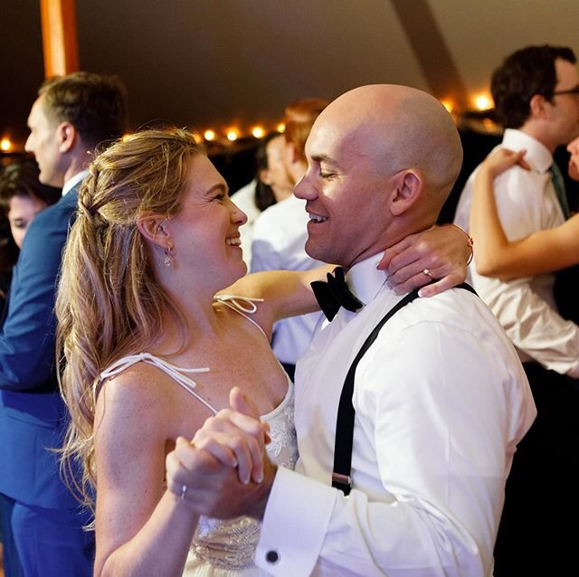 Shakin&rsquo; their boots with the whole crew! - September 7, 2019
.
.
. .
#maineweddings #breakwaterinnandspa #kennebunkportwedding