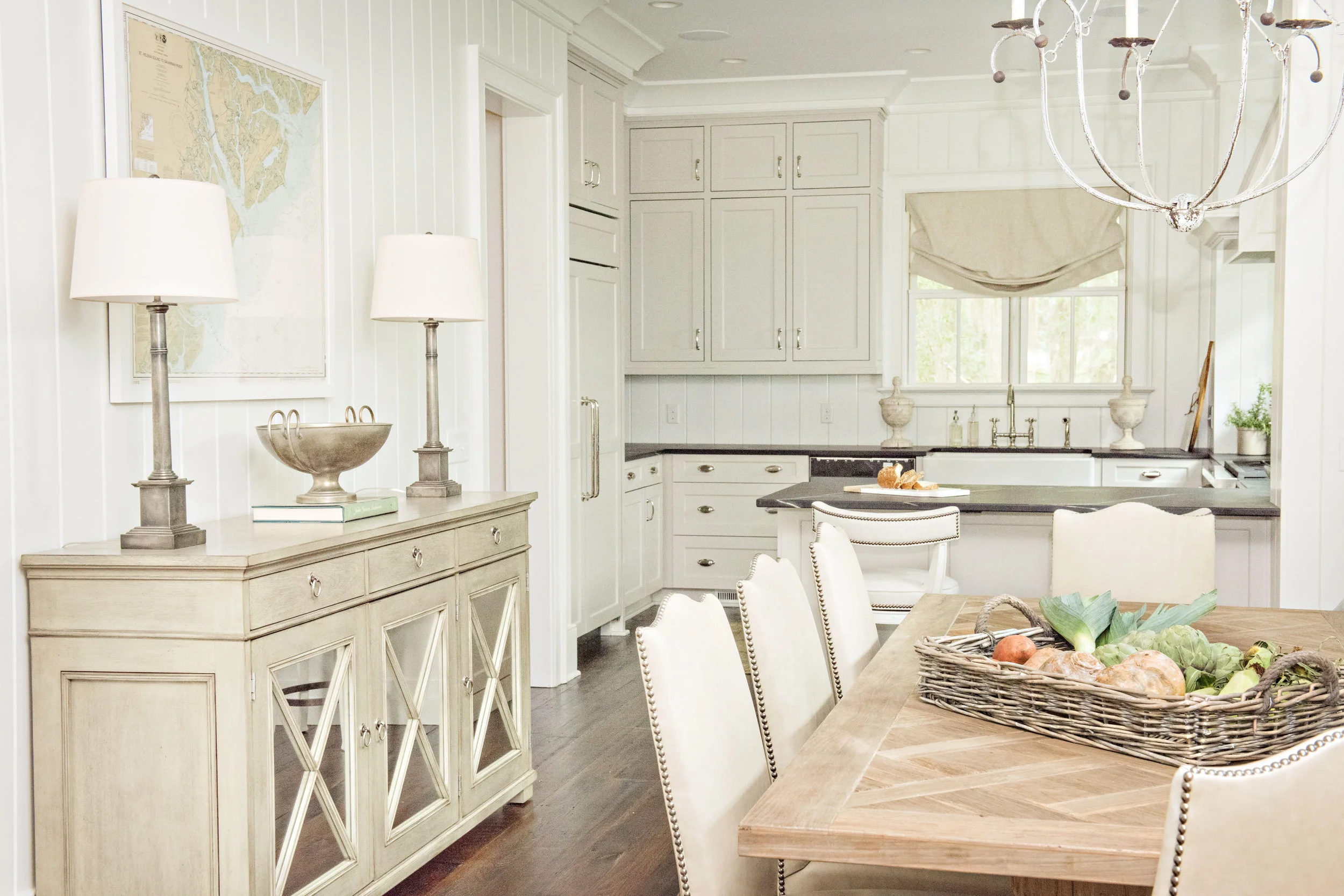 87 interiors 01.jpg