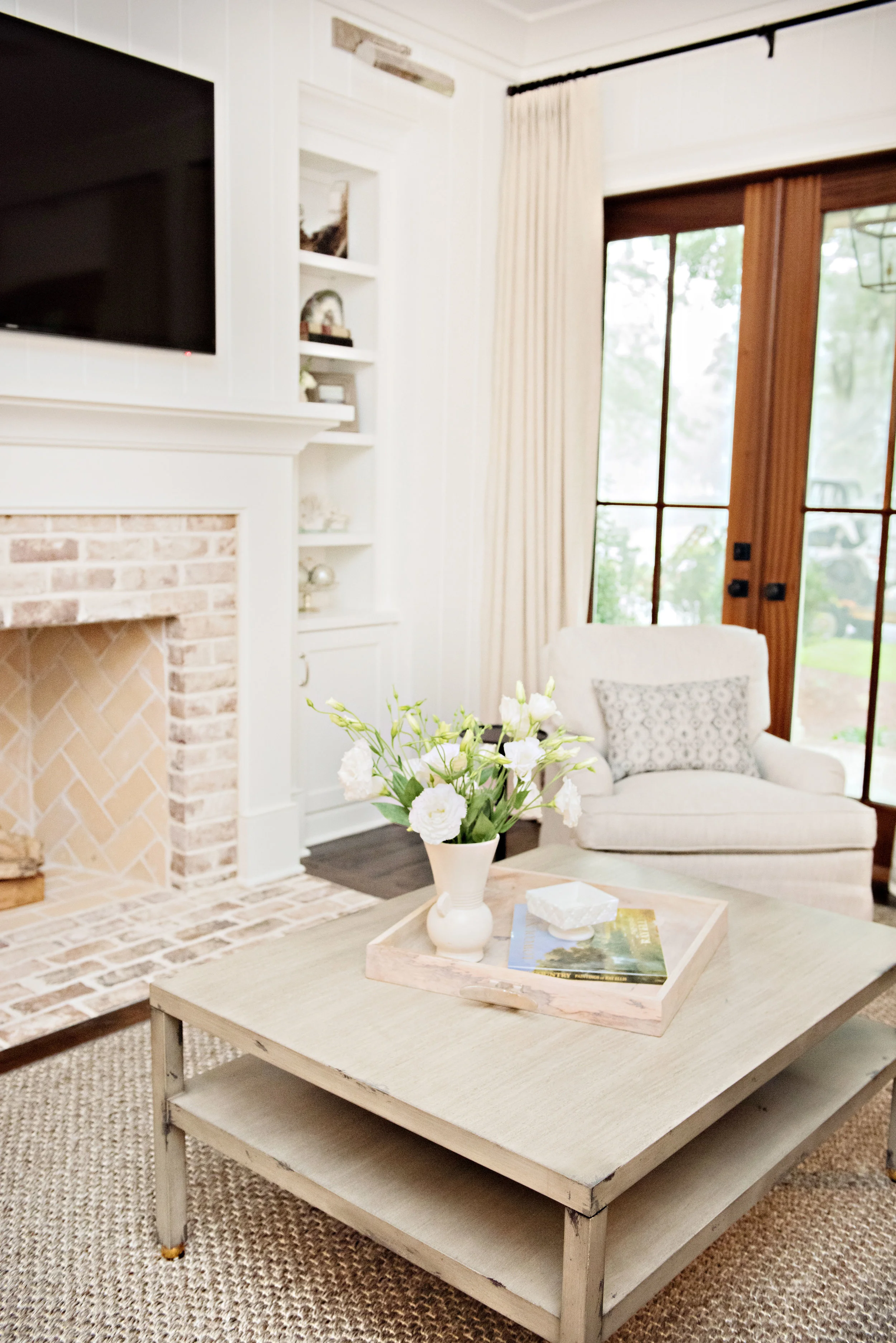 87 interiors 03.jpg