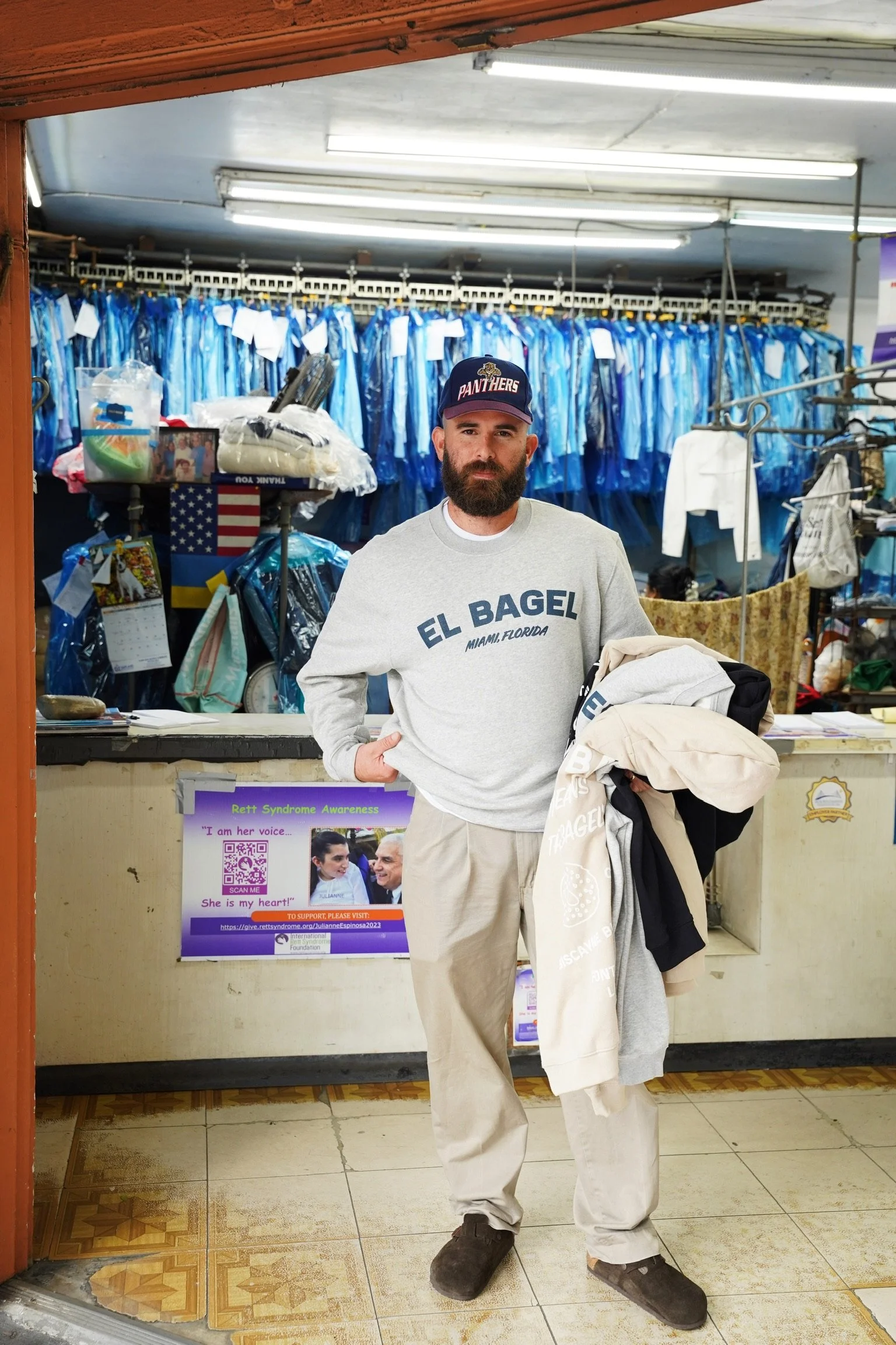Logo Crewneck - Grey