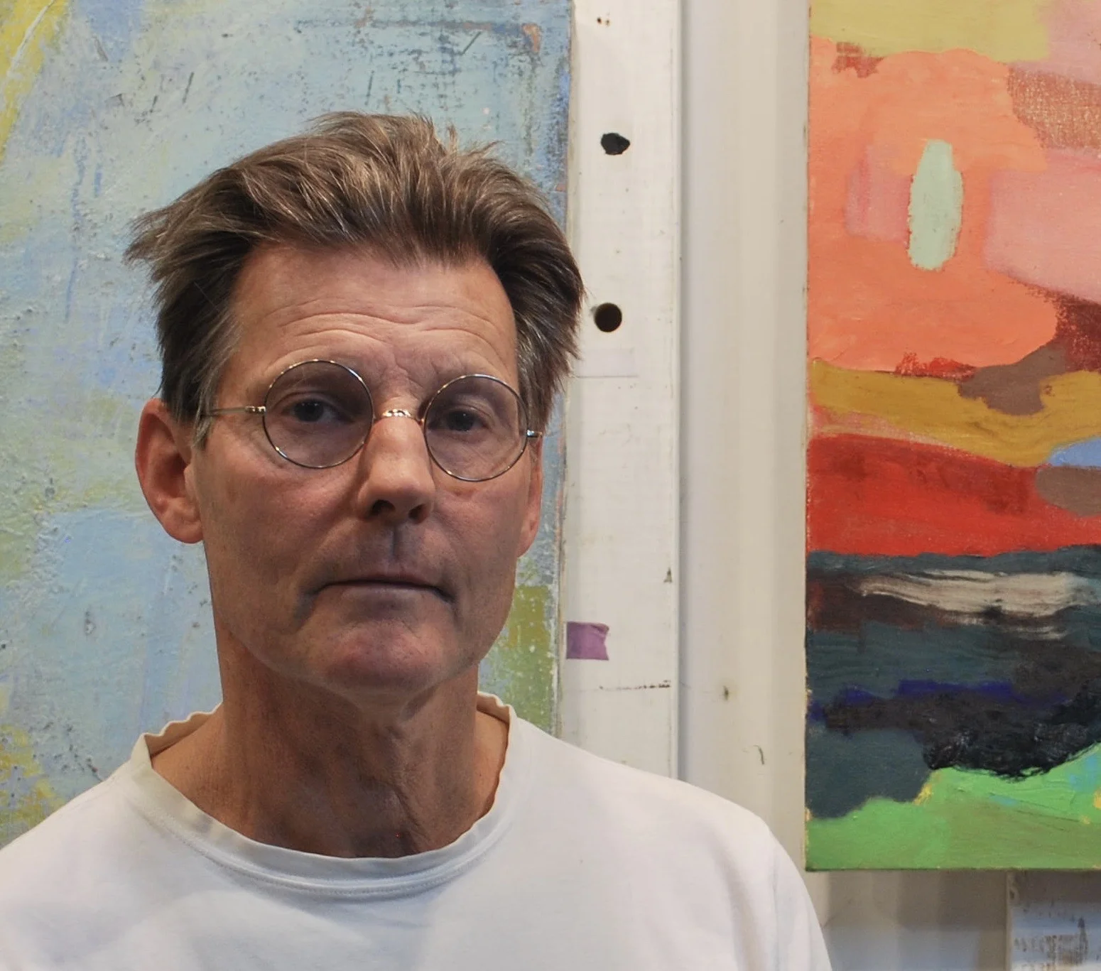 Jef Gunn A lifelong artist, Jef took to Chinese calligraphy as a hobby 20 years ago, studying primarily with Terry Louie (Dan Xin). He has found that Chinese characters have influenced the composition of his paintings in other media. www.jefgunn.com
