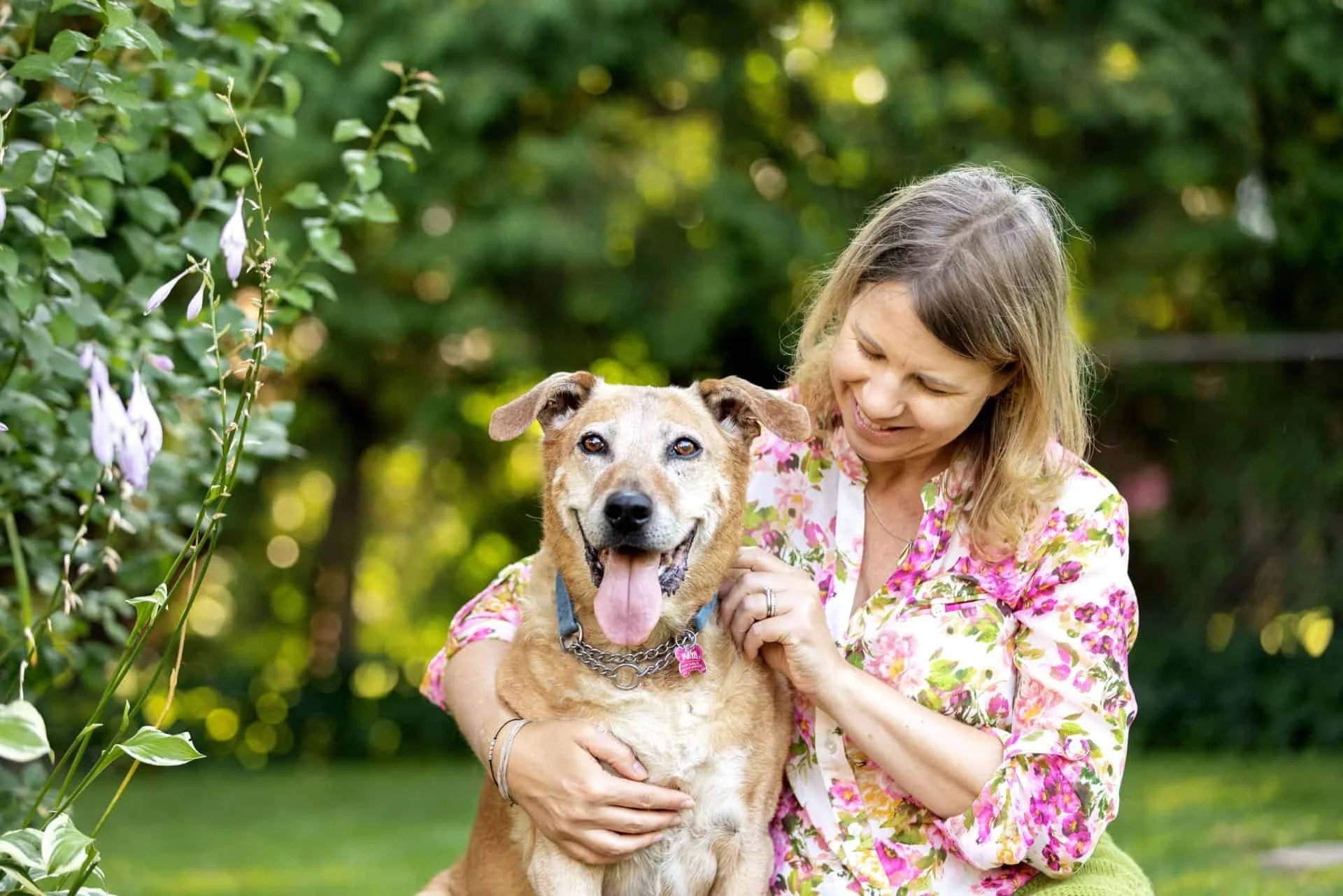 Capturing Joy Through Family Photos with your Dog