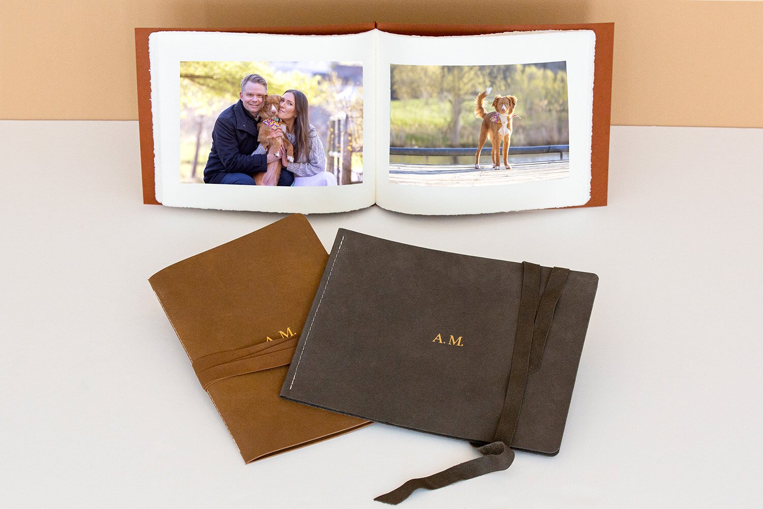Storybook to display your pet and family photos