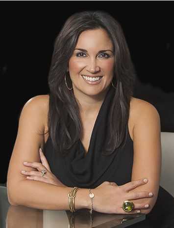 Renee headshot2.jpg