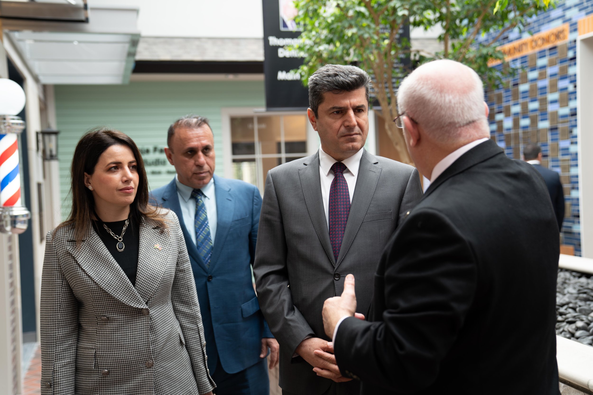  Dr. Adhid Miri talks with Dr. Ali Tatar and the Kurdish delegation. 