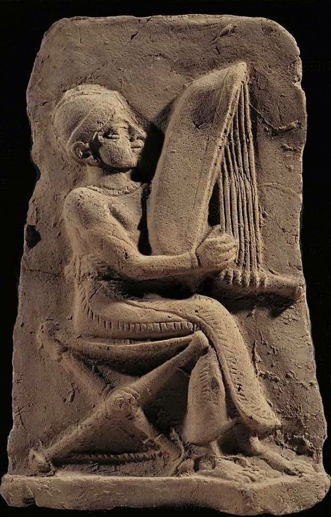 Eshnunna harpist, Louvre Museum, first or second millennium BCE..jpg