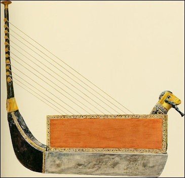 Queen Shuba'ad harp from UR.jpg