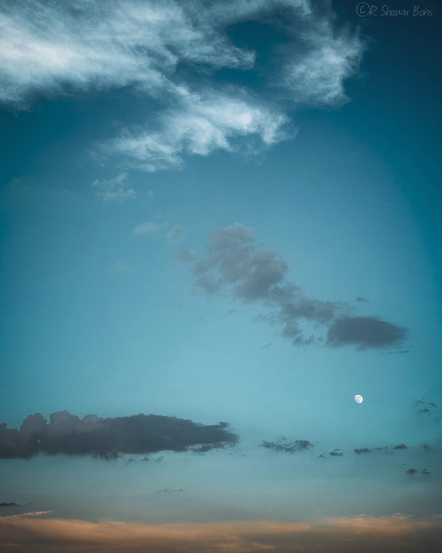 .
.
A soft sky without relief.
A lazy moon sound asleep.
Summer laughed under her breath,
looking down on the way July gets.
&ldquo;I&rsquo;m ready to see what&rsquo;s next.&rdquo;
.
.
.
#phoetry #photography #poetry