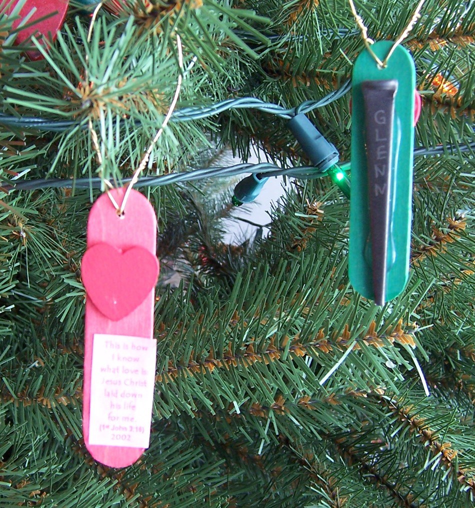2002 "Spike of Love" Ornament