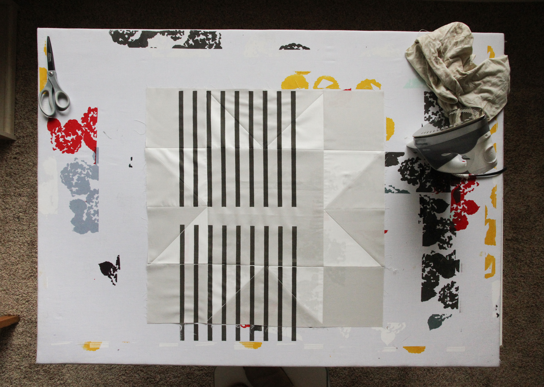 modern evening star quilt still on the printing board, printed with modern black lines | Lovely and Enough