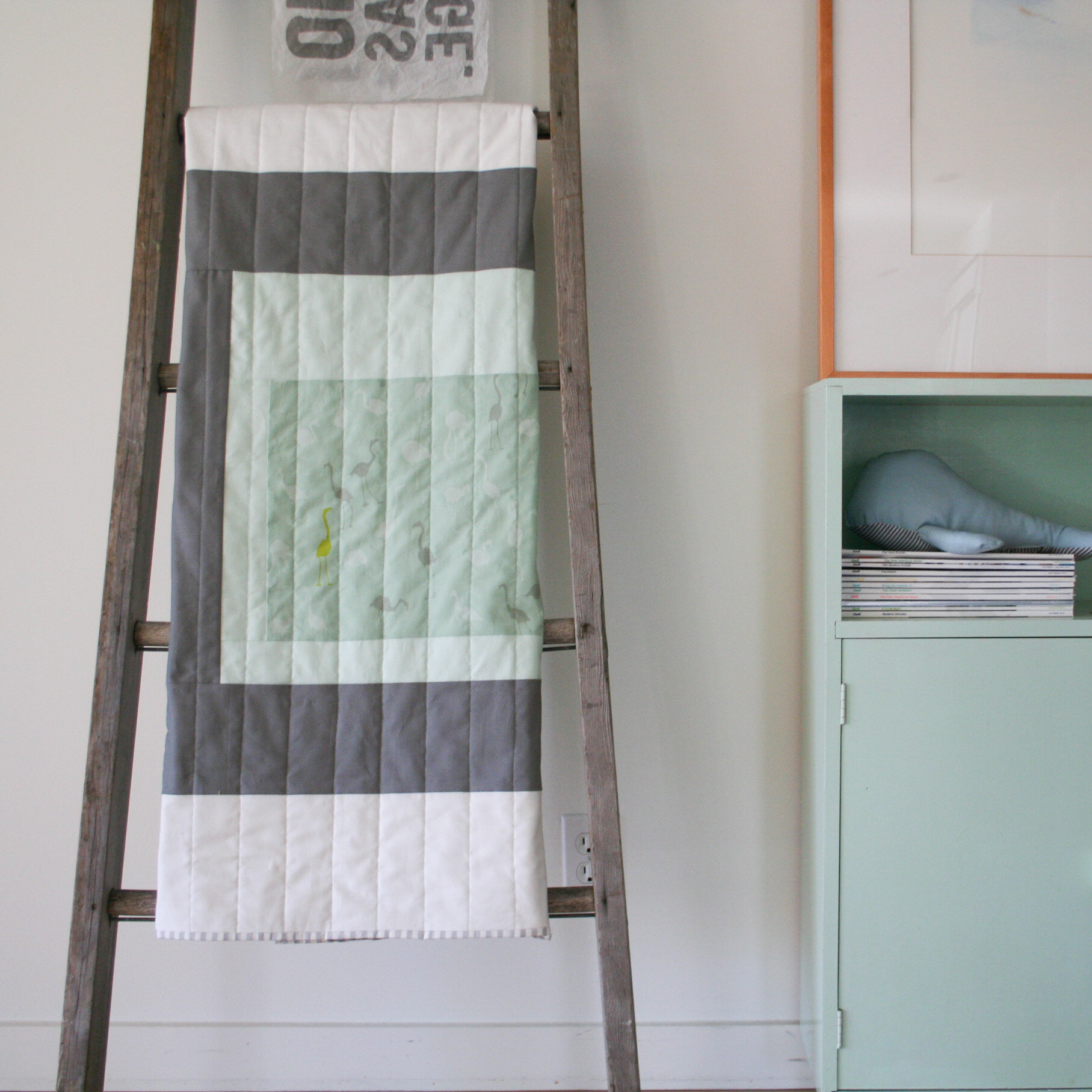 Modern Courthouse Quilt | featuring minty long-legged