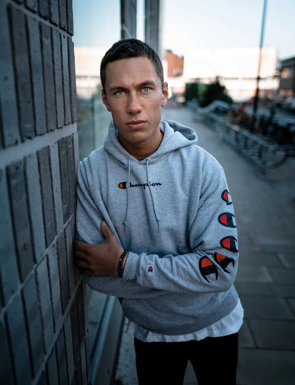 Tomas Lindström wears our Black Onyx 6mm Bracelet .