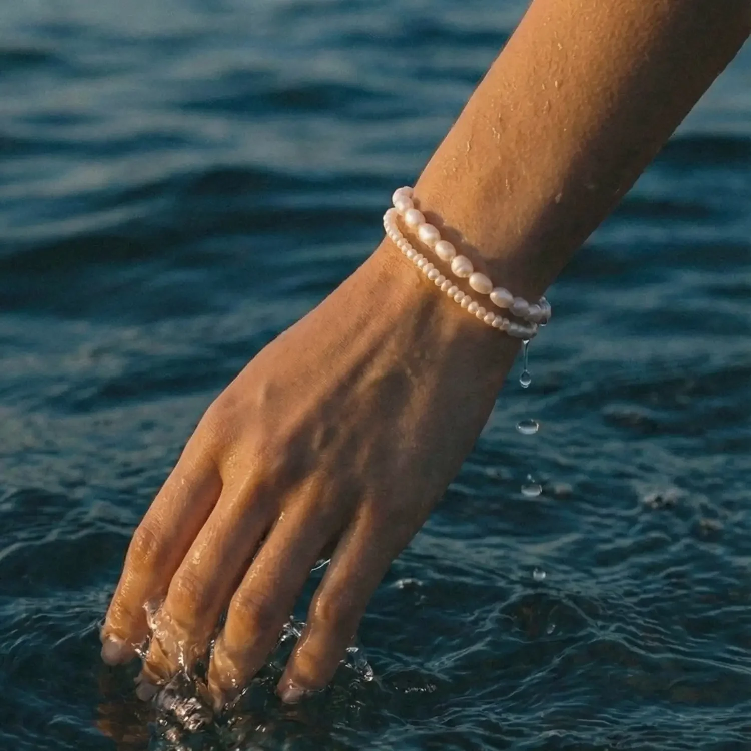 Freshwater Pearl Stack On Wrist 03.webp