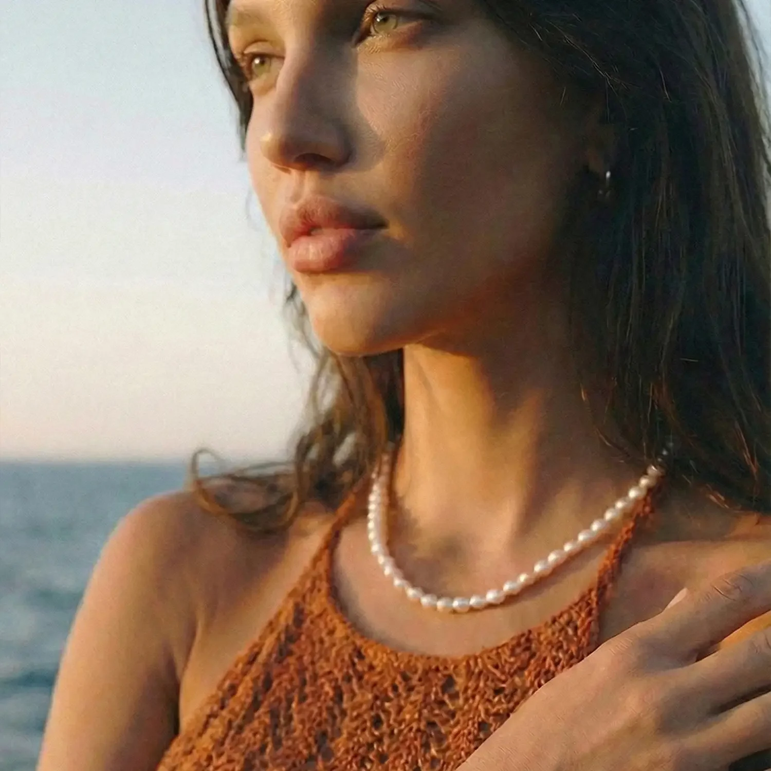 Freshwater Pearl Necklace On Model 01.webp