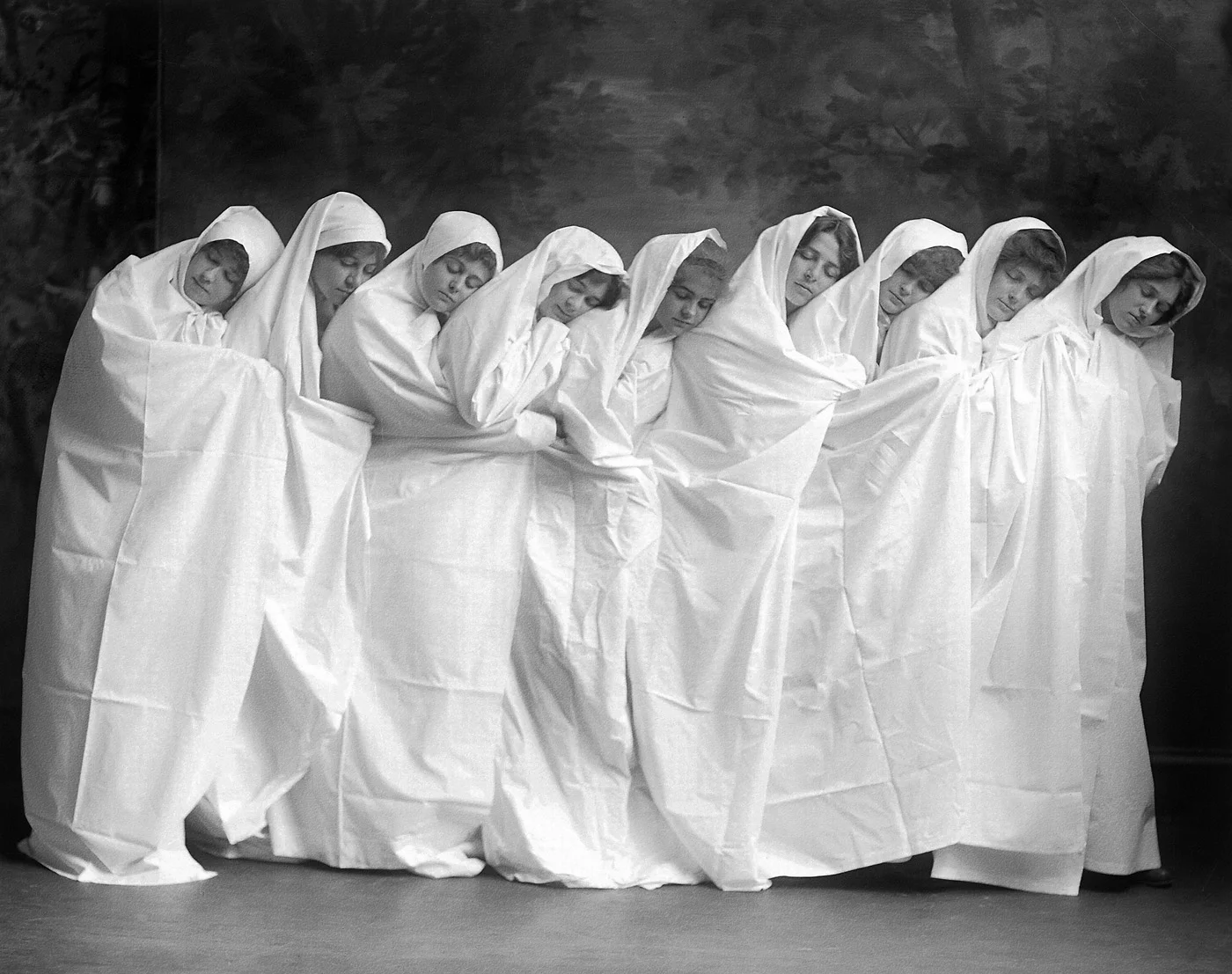 Bedsheet_Women_web.jpg