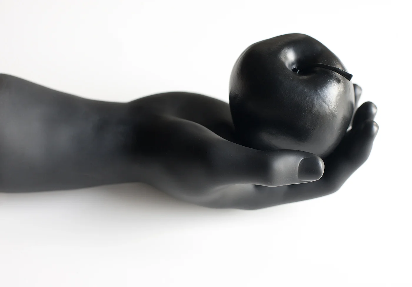 AppleHand.jpg