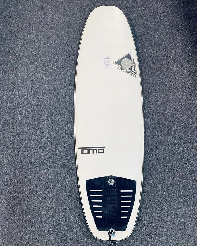 FireWire EVO 
5’1” x 18 1/2” x 2 1/4” x 24.5L. $245