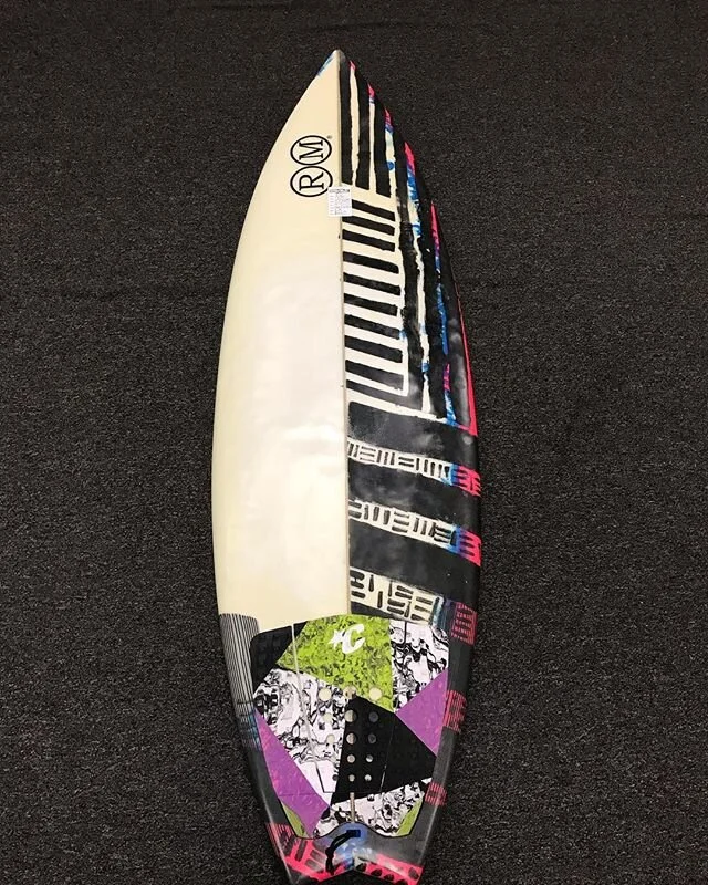 5’ 10” x 19 1/2” x 2 5/8” RM 
Future fin thruster 
Located in the Oceanside store @surfride $125