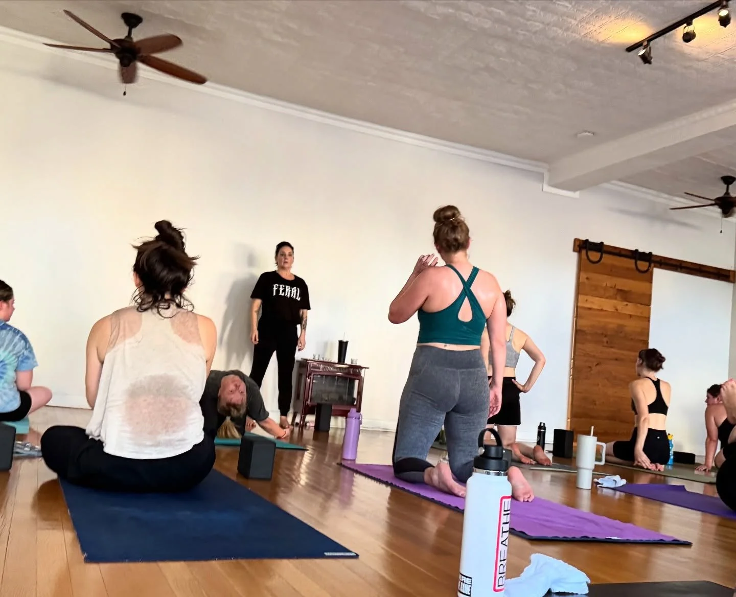 We&rsquo;ve got classes all weekend to help you stretch, strengthen, and reset before October arrives. Think of it as your little love note to body, mind + soul. 💌

Friday 9/26
7am Heated Vinyasa 60 with @stephbertsch 
5:30pm Heated Vinyasa 60 with 