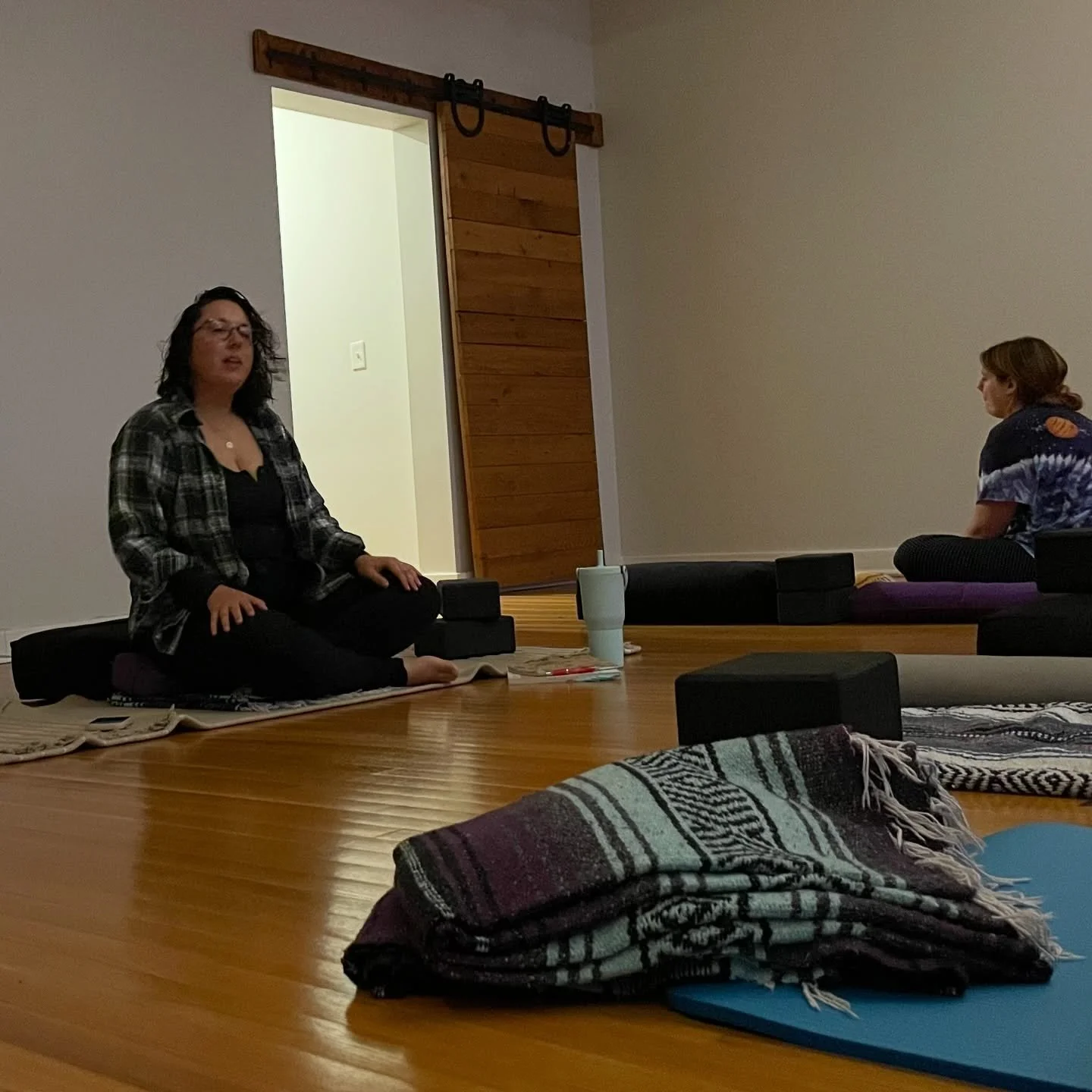 Mondays made better: 

12pm Vinyasa 60 with @moonyogis 
5pm Gentle Flow with @kayakcarr 
7pm yin + restore with @riverflowchiro 

Energize &bull; Ground &bull; Melt into Stillness

Come get what you need to ease into the week. 🤍