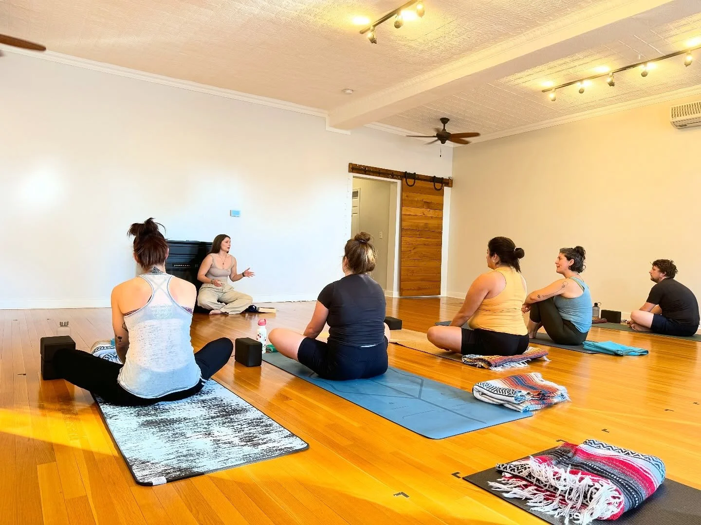 Wrap up your weekend on a high note! Join @yoga_sammi at 5pm for the perfect mix of movement, sweat and stillness to recharge your body and mind for the week ahead (and the Bills game at 8pm). 

Vinyasa 75&ndash;every Sunday at 5pm. 

Go Bills!
