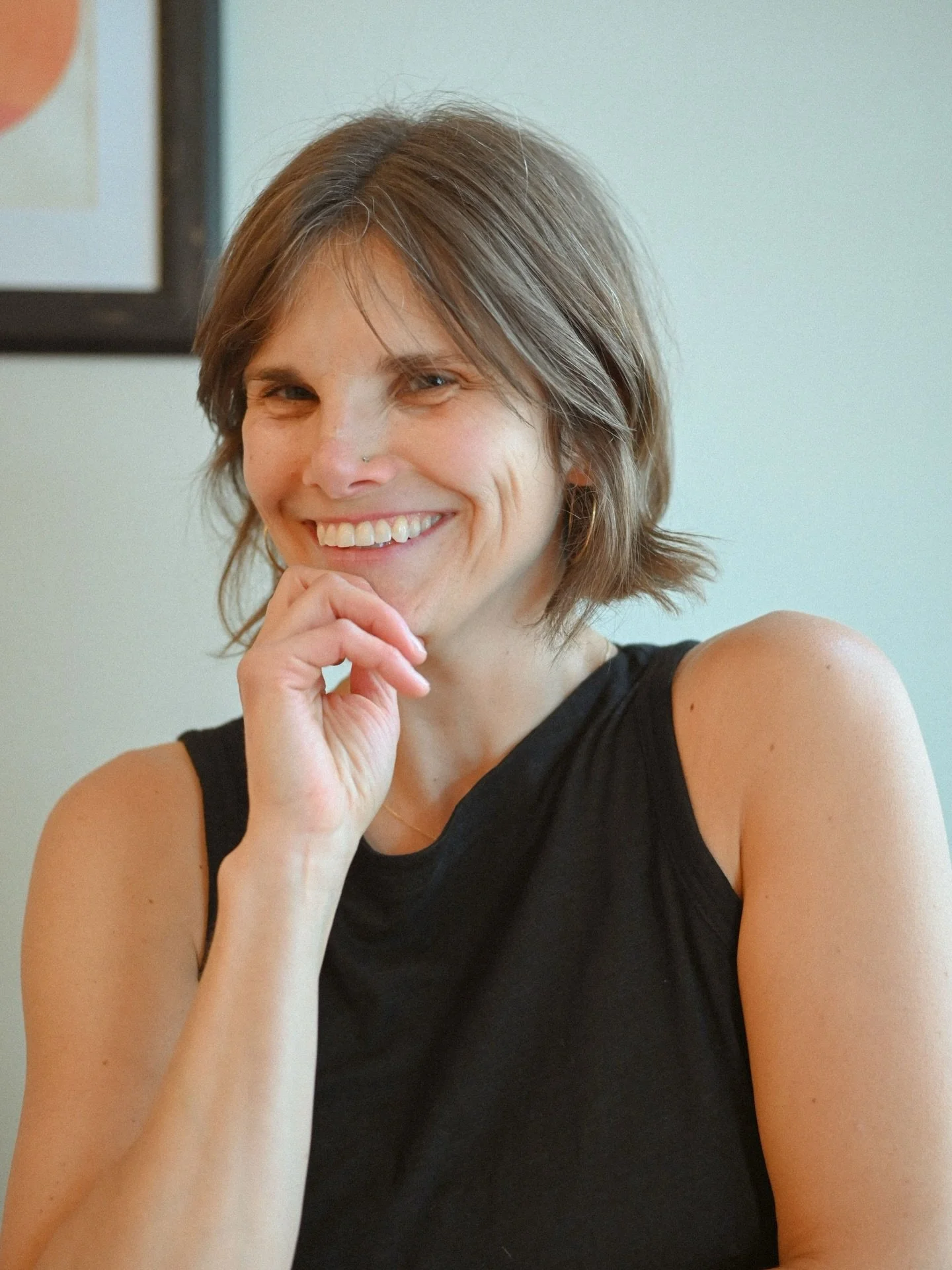 Heads up, early risers! ☀️

@moonyogis will be subbing our 7am yoga class on Tuesday (12/30)! Come start your day with a fresh perspective, familiar @heartfireyoga energy, and delightful morning vibes to treat yourself to.

Not a morning person? We s