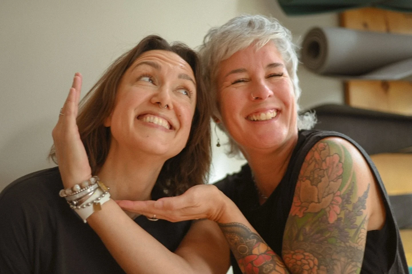 Our pipes are frozen but our hearts are full! 

See you tonight:

5pm Gentle Flow with @kayakcarr (virtual option available)
7pm Restorative Yoga with @riverflowchiro 

Sign up is easy peasy lemon squeezy on the @heartfireyoga app. 🍋 

No bathroom a