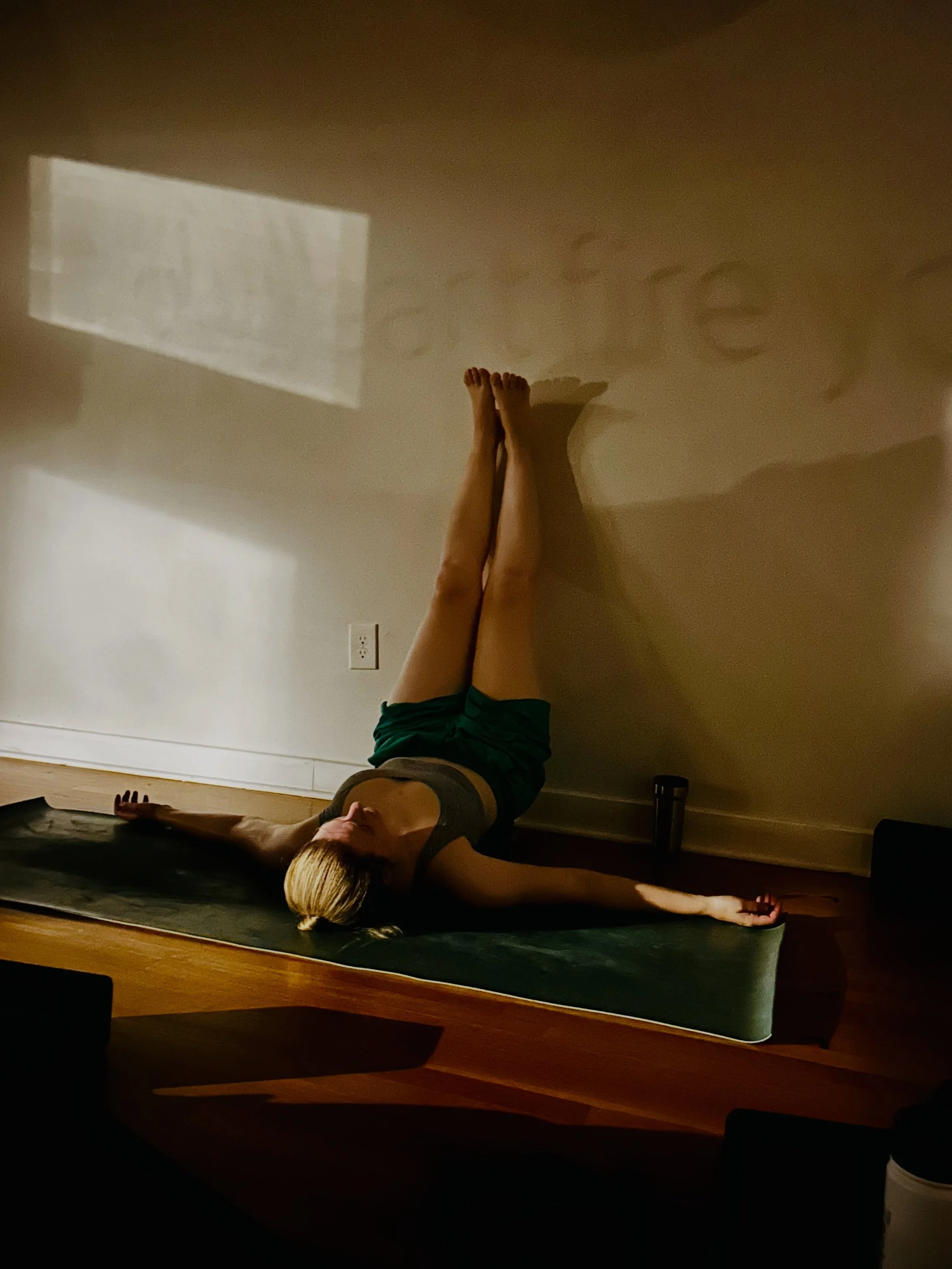 Don&rsquo;t miss out on all the good stuff happening before we head off on a little vacation! Here&rsquo;s what we have going on today and tomorrow:

Wednesday
6am Heated Vinyasa 60 with @catherine_cook_cottone 
5pm Gentle Flow with @kayakcarr 
7pm R