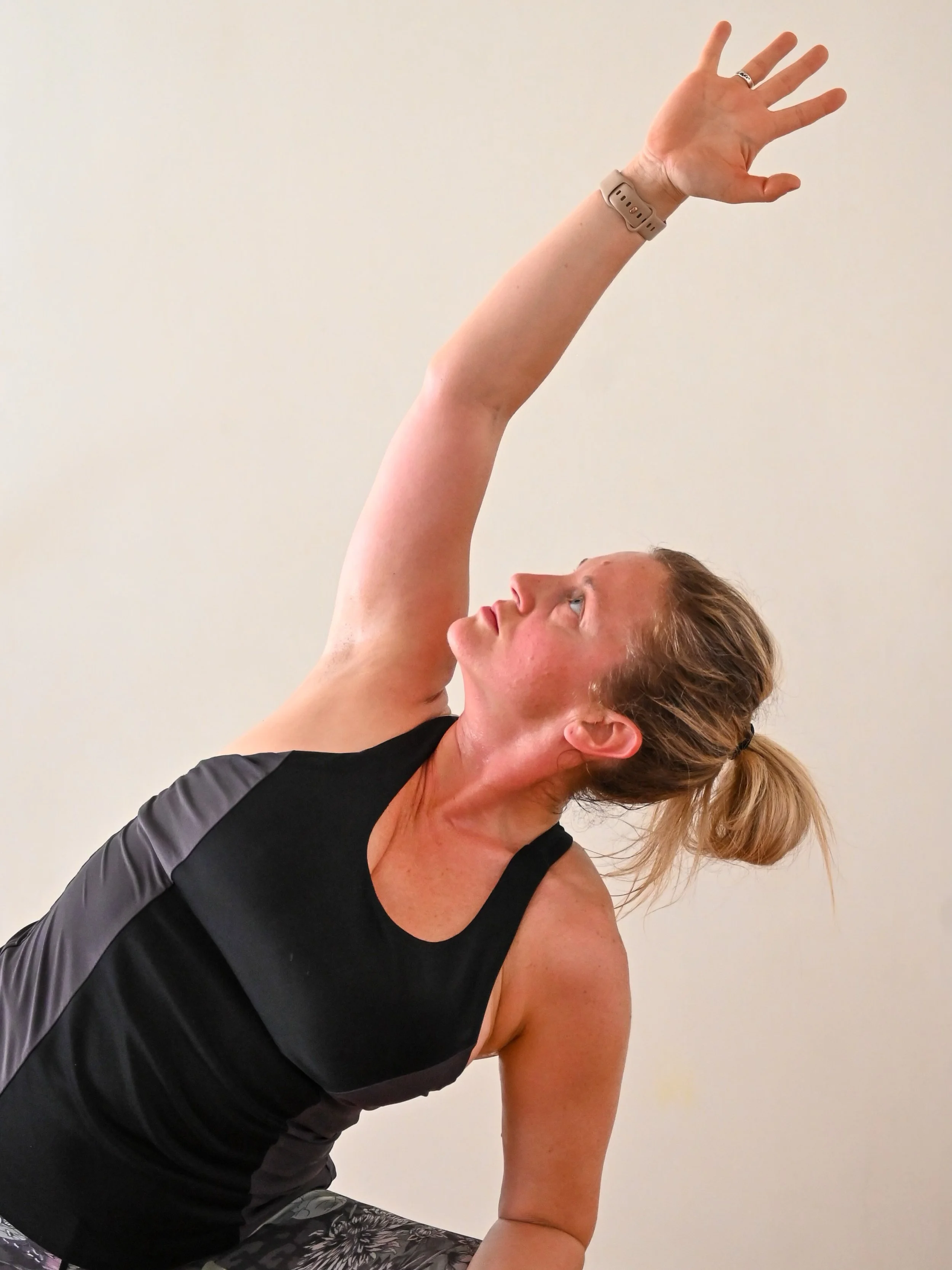 FOUR more classes to go! 4️⃣ 

Today
5:30pm Heated Vinyasa 60 with @buddhacaffe 

Saturday
7:30am Heated Vinyasa 60 with @stephbertsch 
9am FitFlow with @stephbertsch 
11am Community Class: Vinyasa 60* with @carolineyogabuffalo 

*$5 class

Come move