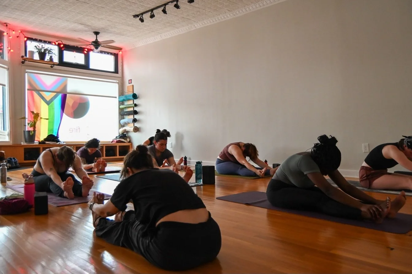 No Bills game. No excuses. 

Come get your sweat on, stretch out those fall feelings, and give your nervous system a much-needed reset.

Friday
7am Heated Vinyasa 60 with @kristalee.h 
5:30pm Heated Vinyasa 60 with @buddhacaffe 

Saturday
7:30am Heat