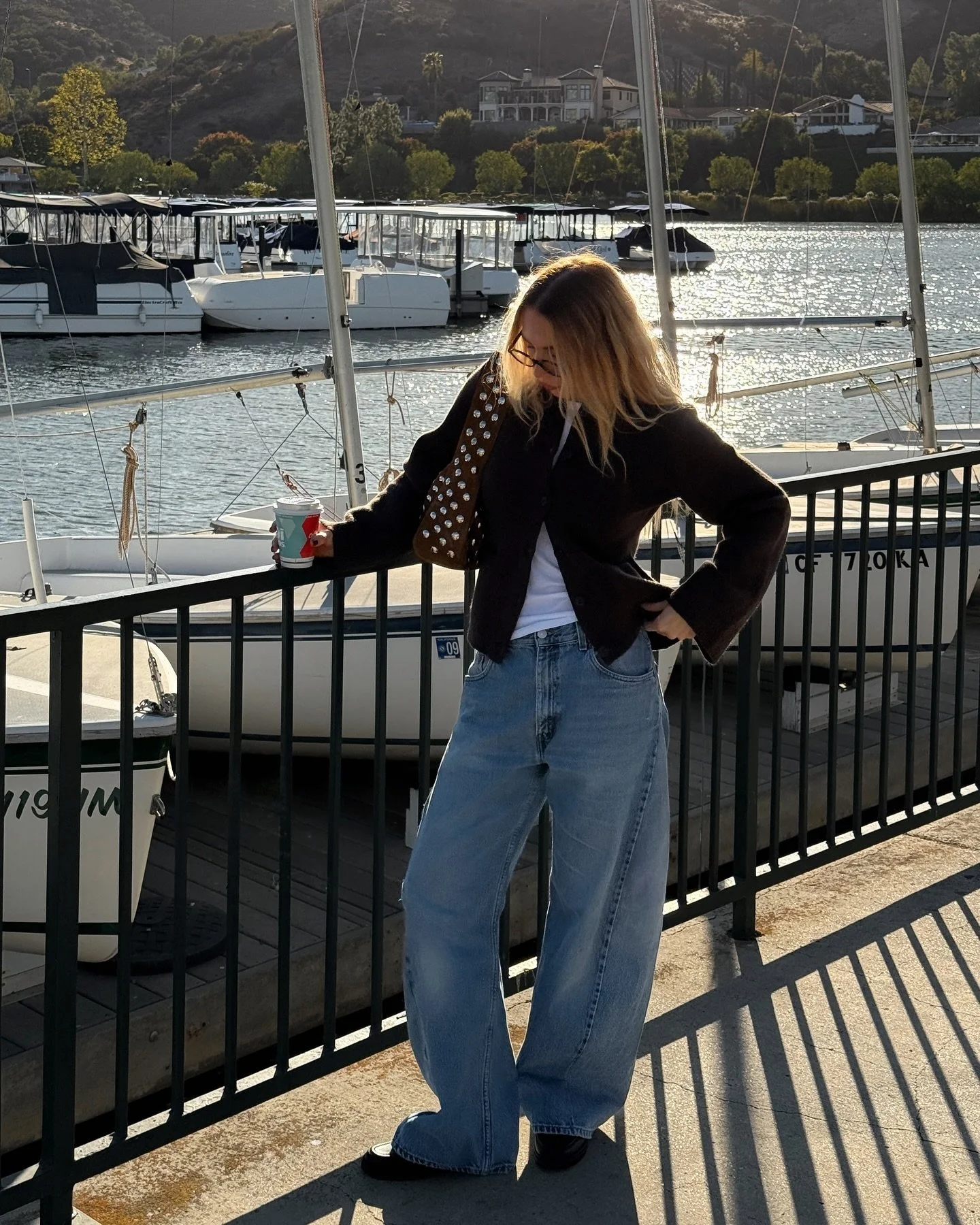 basics in interesting silhouettes 🤝🏼 nothing compares to @shopaligrace custom Levi&rsquo;s !!