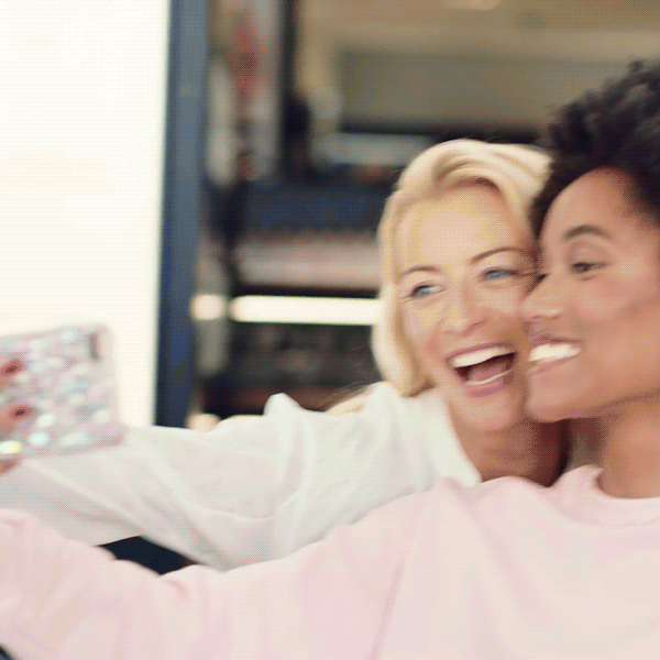 SEPHORA_HAPPENING-AT-SEPHORA_CLASSES-HUB-VIDEO_VERSION-2_V02-COLOR-CONFORM.gif