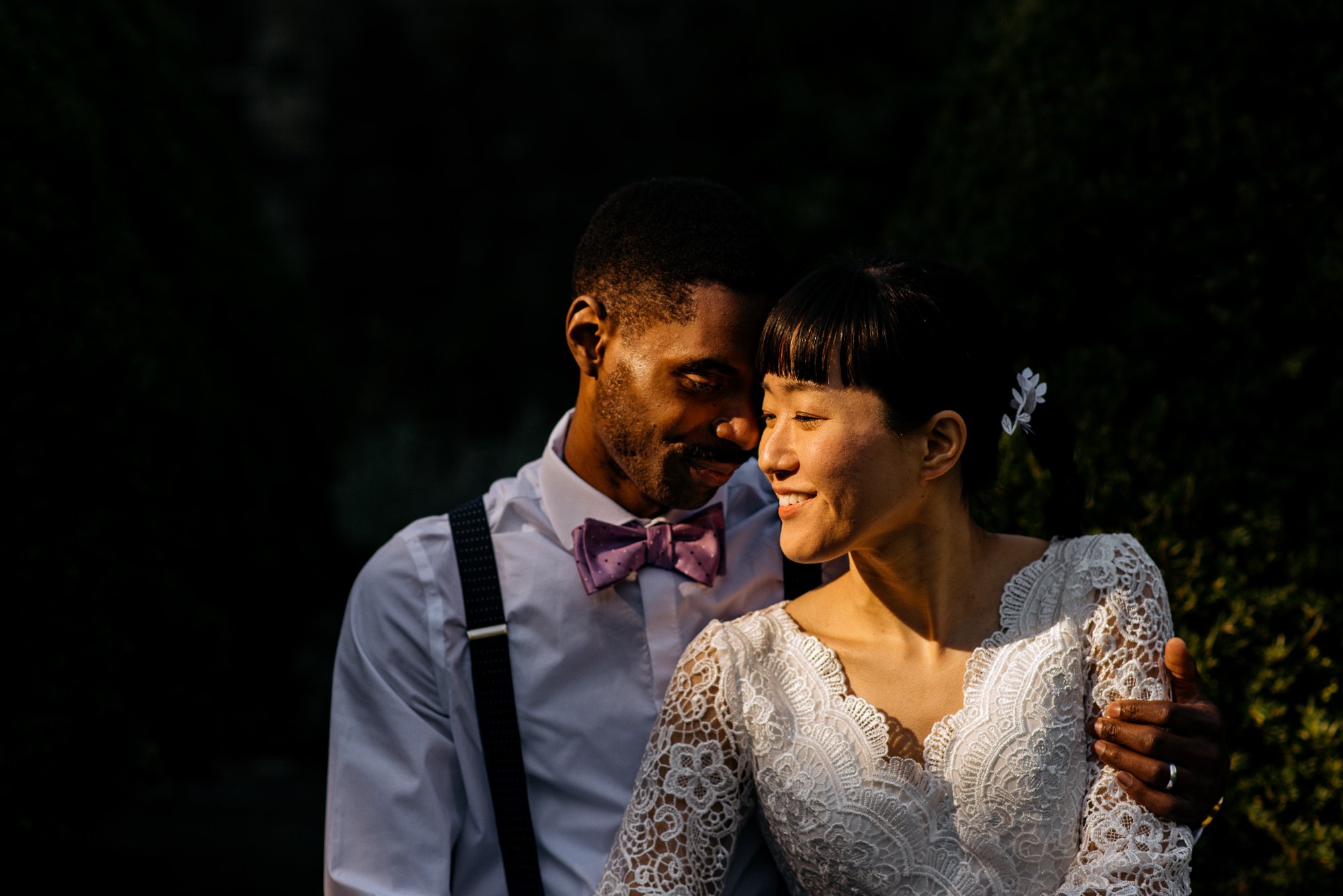 86_yurika-michael_wedding-photoshoot-toronto-alexander-muir-memorial-gardens_CY13729.JPG