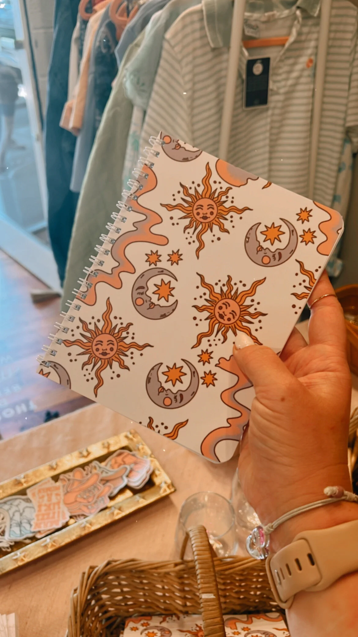 D2376B6B-3D17-45E9-8B15-E29B60C6FB42