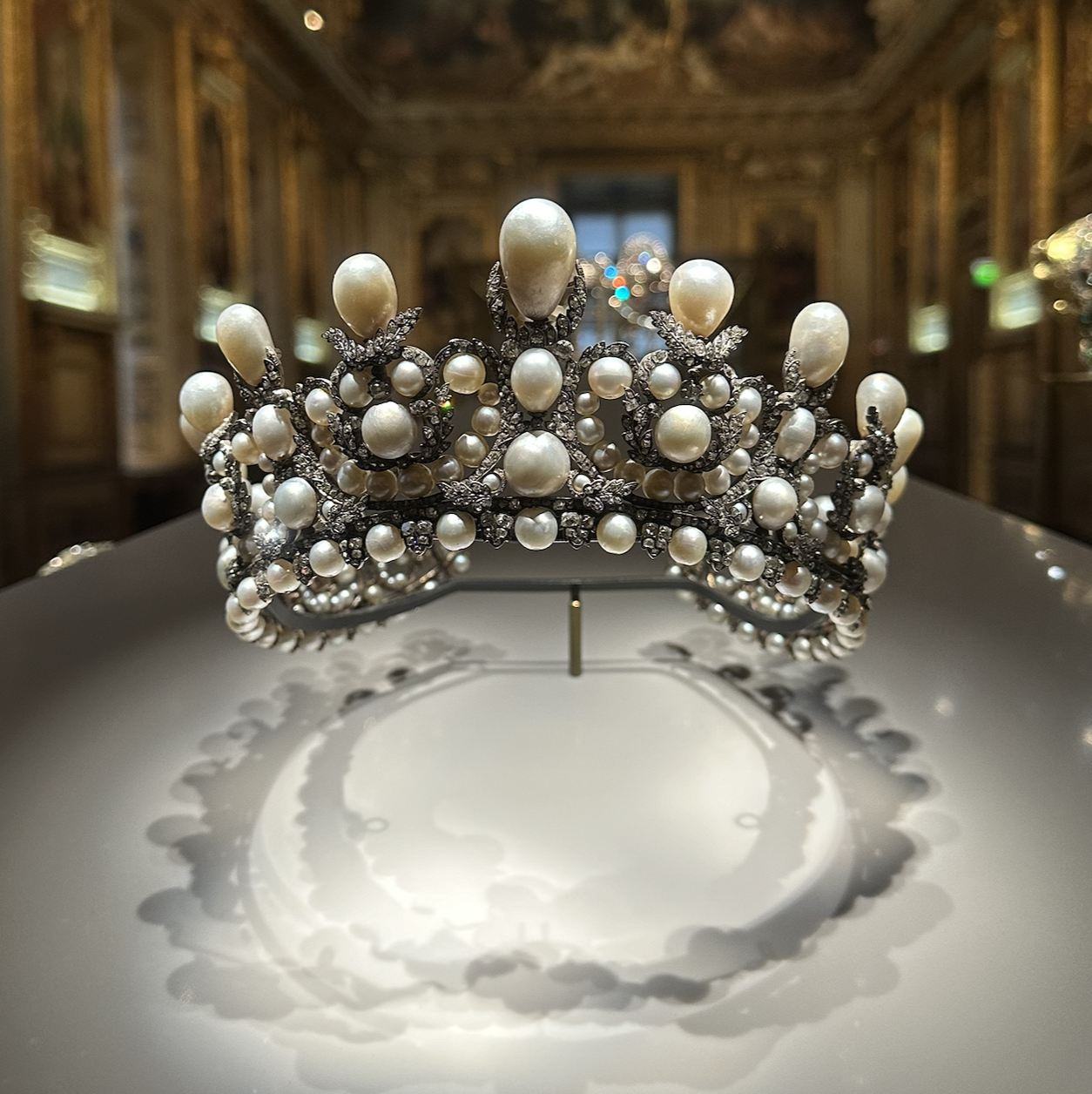 Episode 19 - The 1887 Sale of the Crown Jewels of France