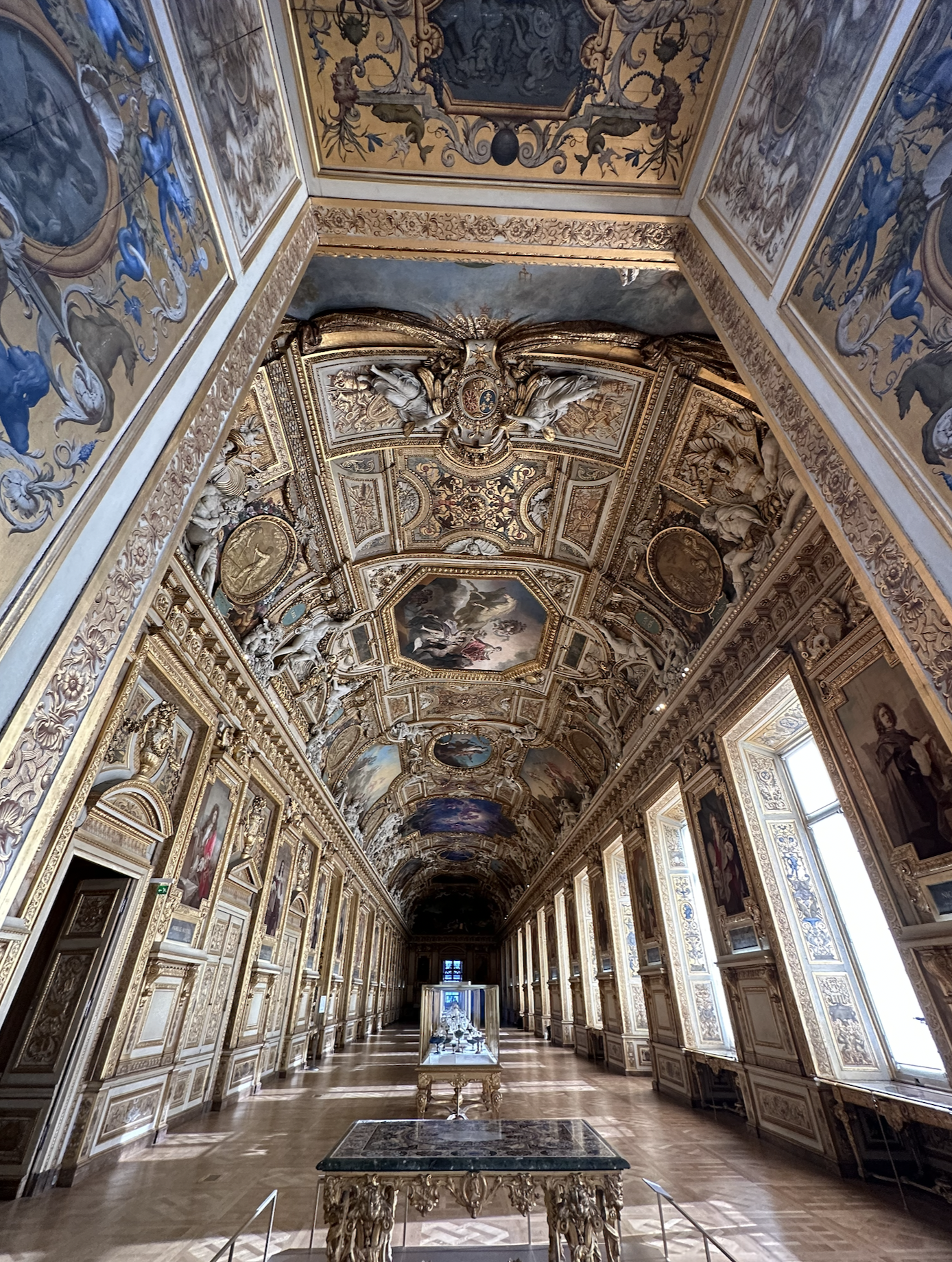 Episode 41 - The Louvre Heist, One Year Later