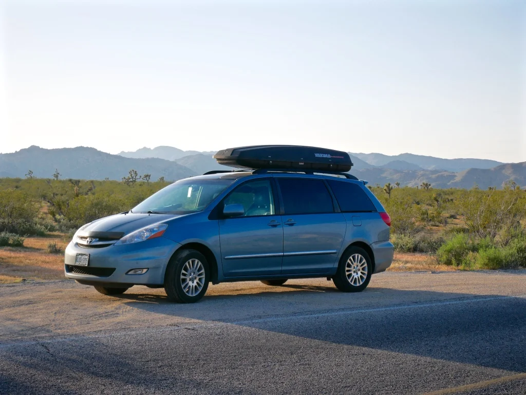 mini-van-camper-yakima-roofrack.jpg