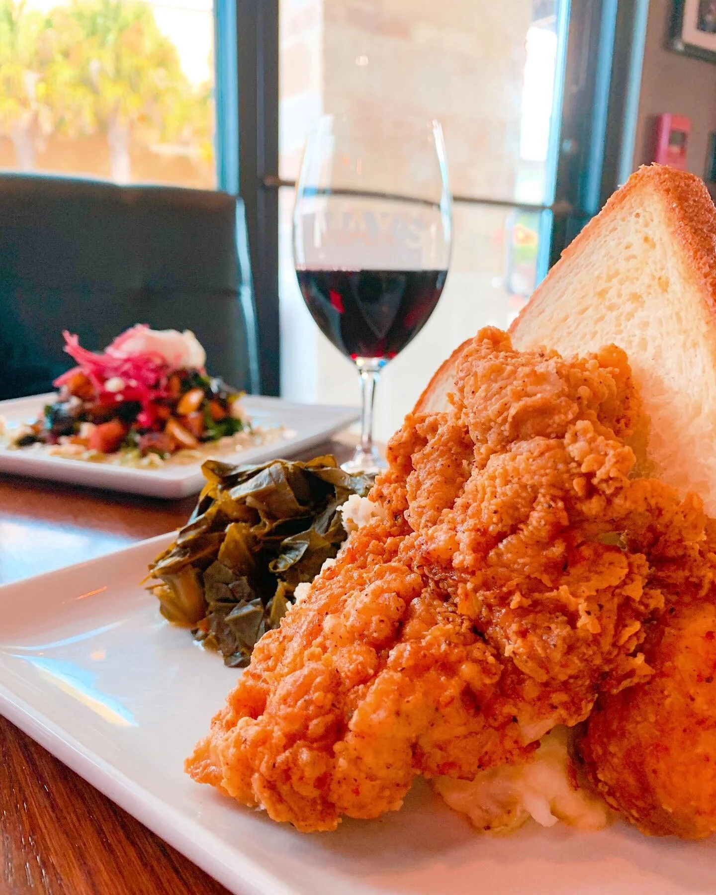 #SantonioLovelist 537 // GIVEAWAY ENTER BELOW
WE ARE REDISTRIBUTING THE FUN OVER HERE! 

I have a pair of tickets for socially distant Cas Haley concert AND a $50 gift card for dinner at Max&rsquo;s Wine dive. So basically two dates in one or a reall