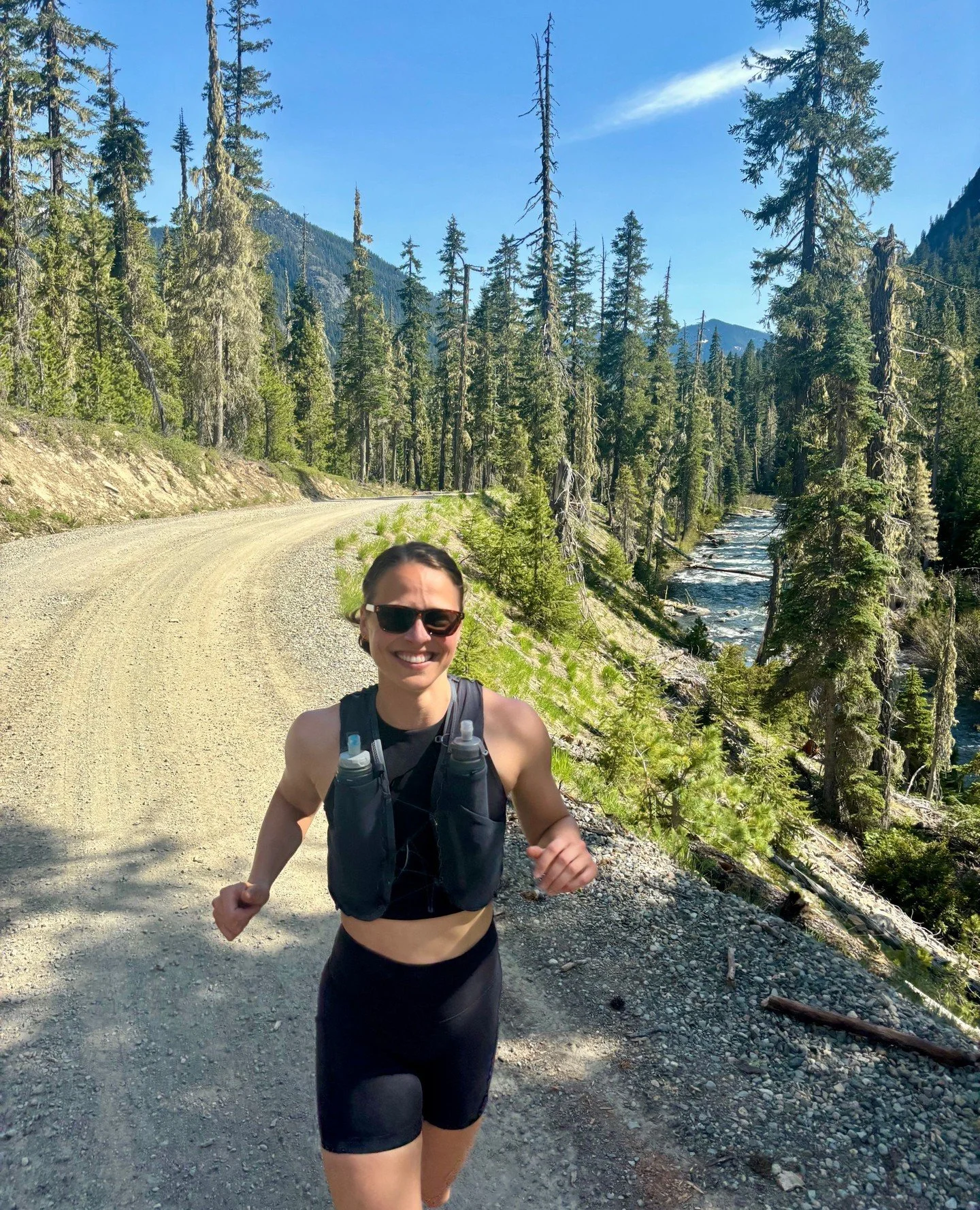 Running, hiking, or training in the summer heat? Your body needs more support than usual&mdash;and fueling smart makes all the difference.⁠
⁠
Here&rsquo;s how to thrive, not just survive, in the heat:⁠
✅ Hydrate early + often&mdash;don&rsquo;t wait u