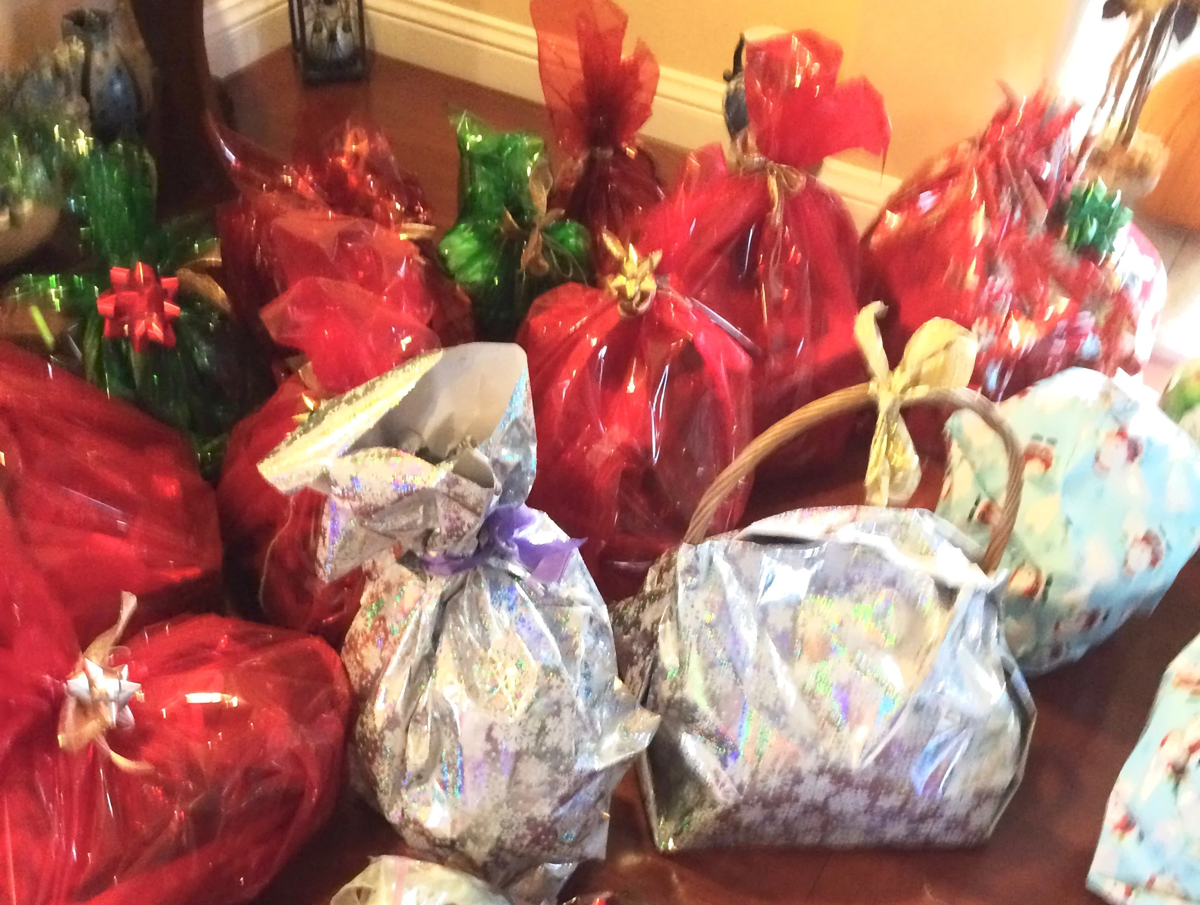 Holiday Gift Baskets.jpg