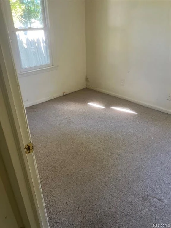 Bedroom 2 Brentwood Before.jpeg